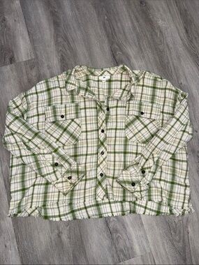 BP Women’s Green White Plaid Flannel Button-Down Shirt